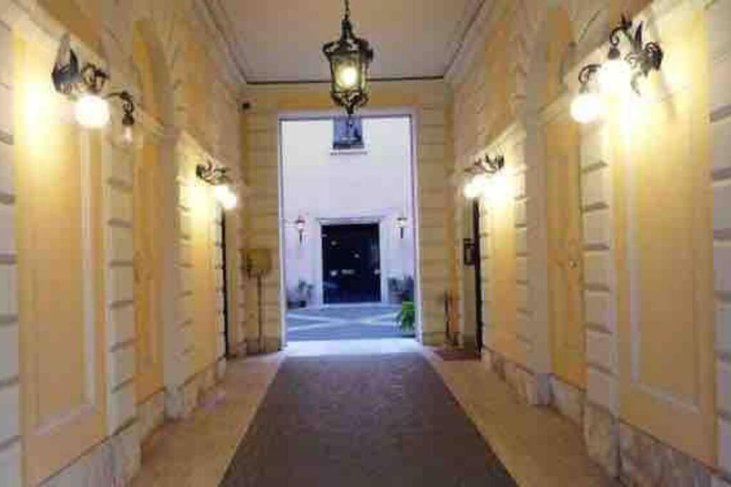 Beautiful Apartment Next To Piazza Di Spagna روما المظهر الخارجي الصورة